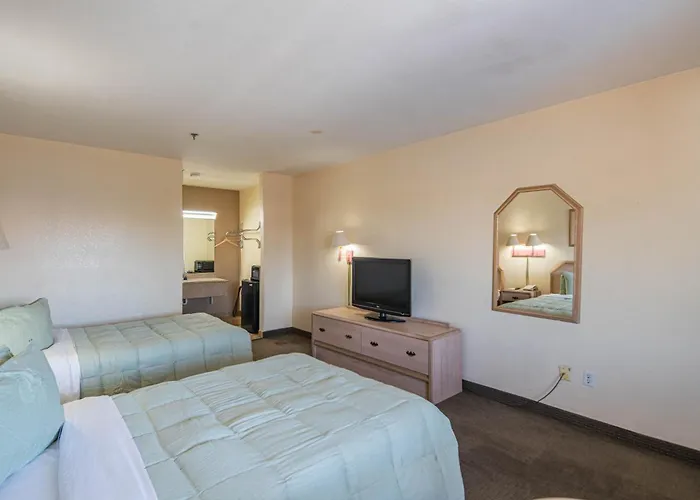 Hotel Rising