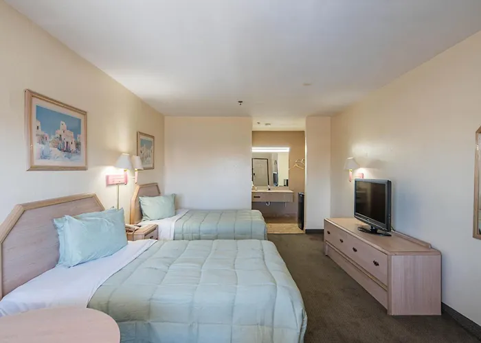 Hotel Rising 2*