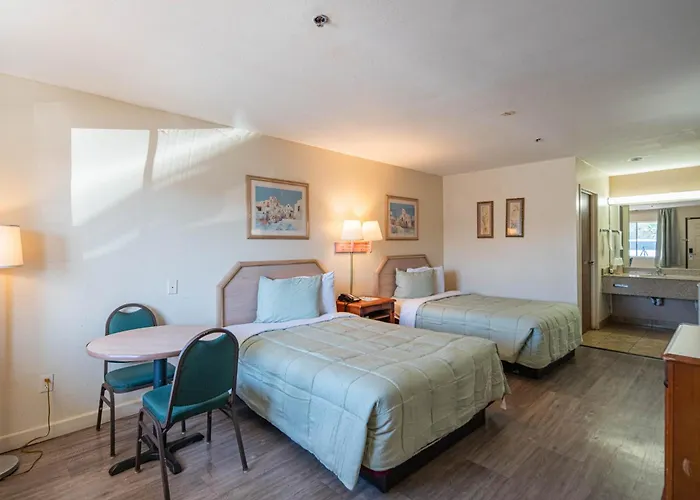 Hotel Rising 2*
